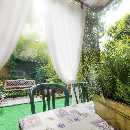 Apartamento Garden Sweet House Desenzano Desenzano del Garda Exterior foto