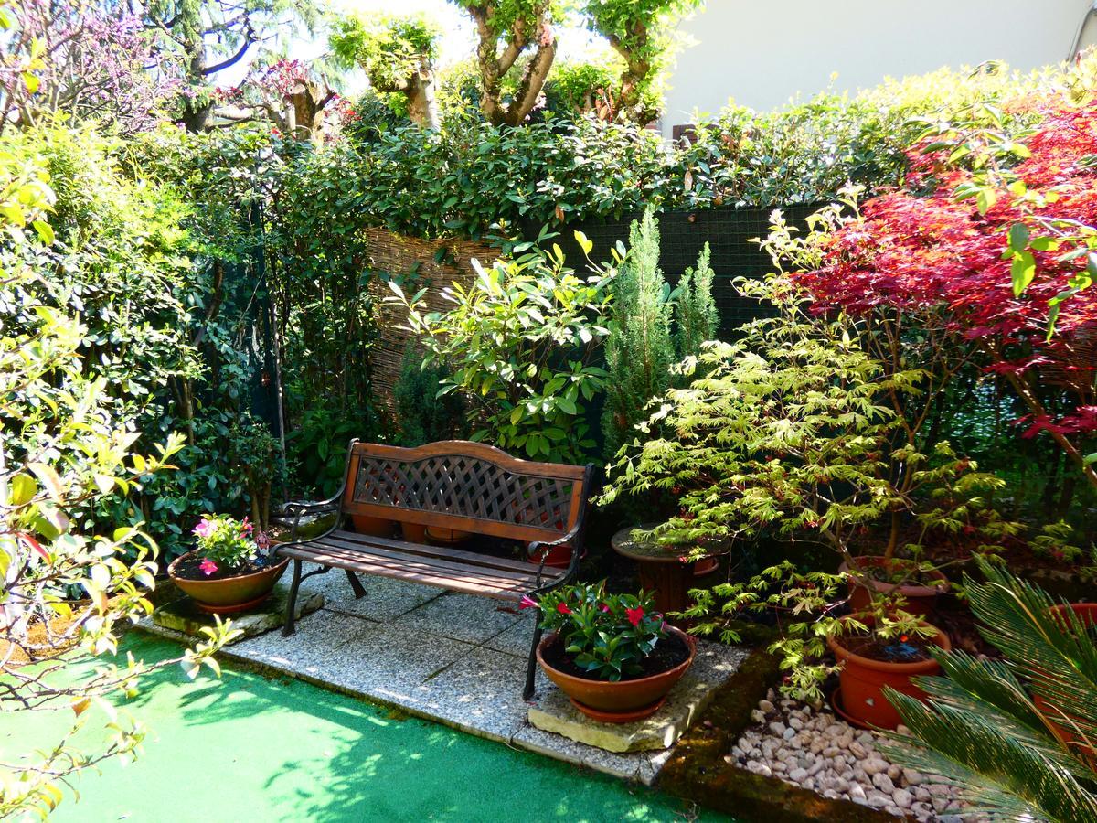 Apartamento Garden Sweet House Desenzano Desenzano del Garda Exterior foto
