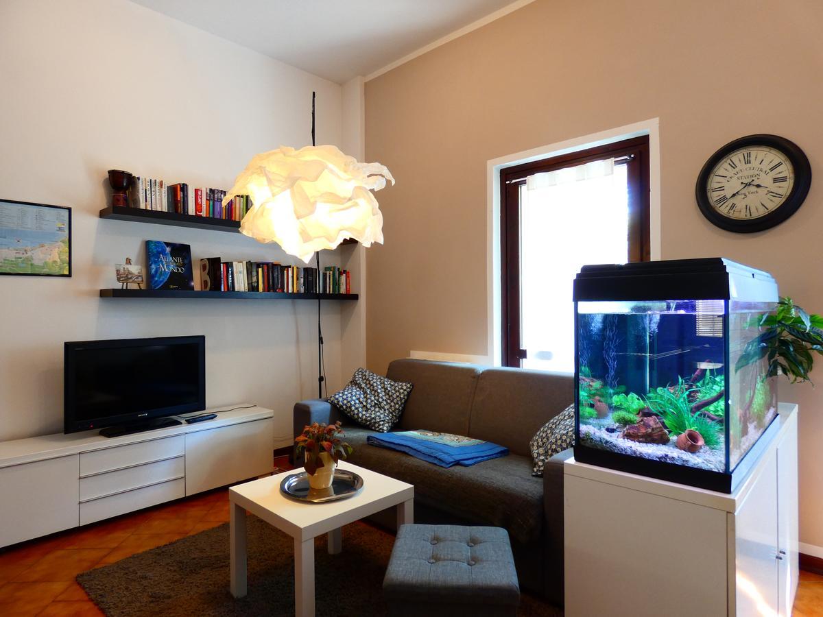 Apartamento Garden Sweet House Desenzano Desenzano del Garda Exterior foto