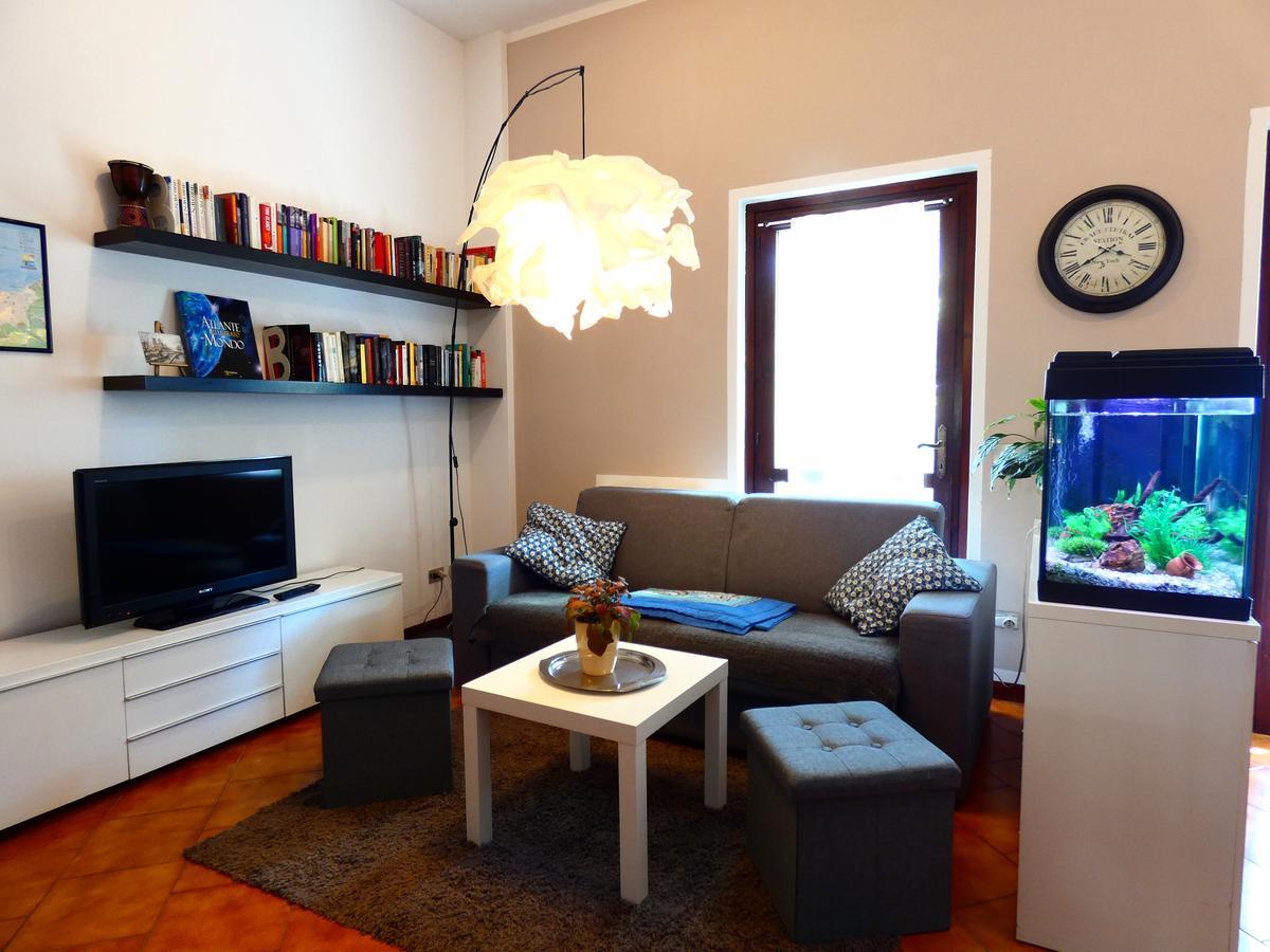 Apartamento Garden Sweet House Desenzano Desenzano del Garda Exterior foto